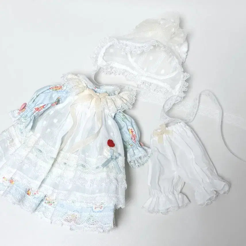 [BUNJANG] Petite Soirée Strawberry Shortcake Doll Outfit / 쁘띠수와레 Strawberry short cake (for USD) 판매