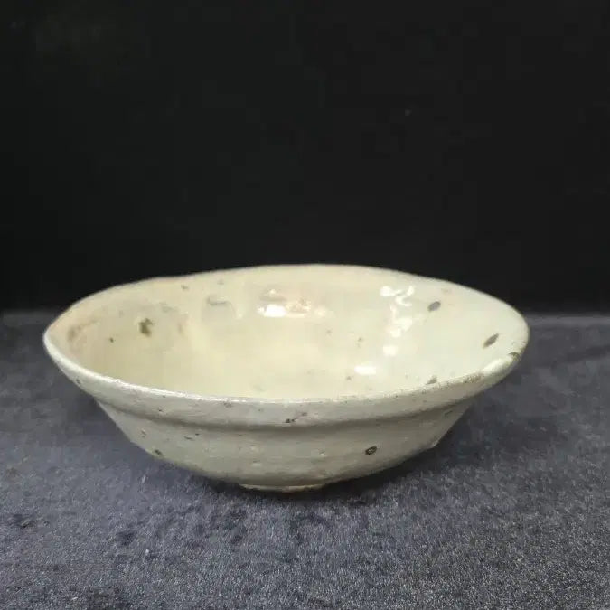 [BUNJANG] Antique Buncheong Ware Dumbeong Tea Bowl / 골동품 분청사기 덤벙 다완