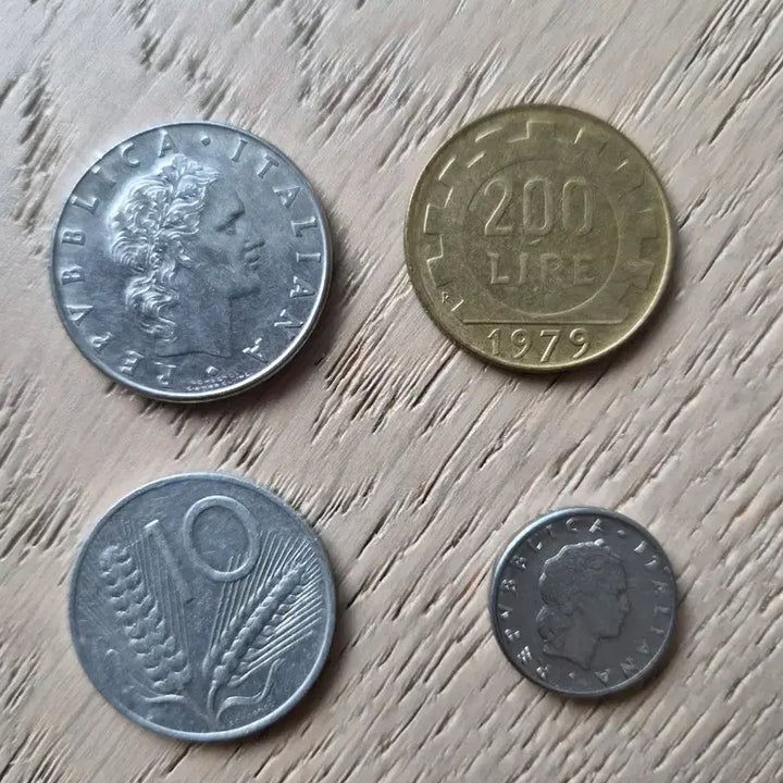 [BUNJANG] Italian Lira Coin Bundle (4 Coins) / 이탈리아 리라 동전 4개 묶음