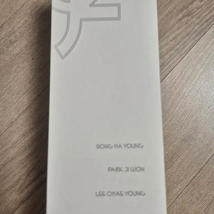 [BUNJANG] fromis_9 Official Lightstick Ver.2 / 프로미스나인 응원봉 ver.2