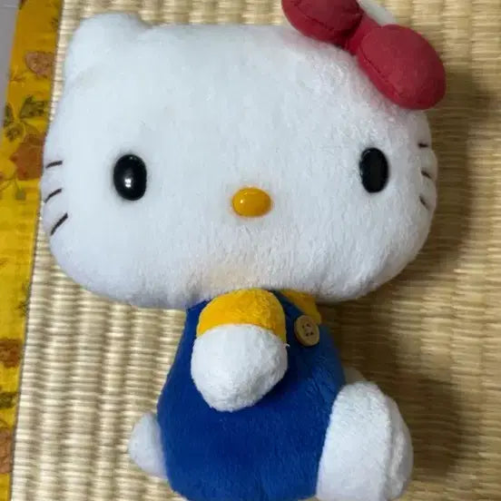 [BUNJANG] Sanrio Hello Kitty Vintage Doll / 산리오 헬로키티 고전 인형
