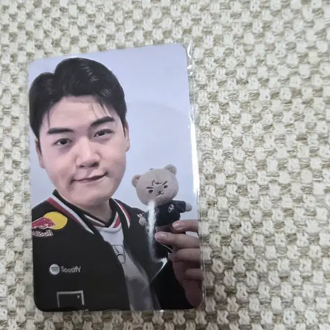 [BUNJANG] T1 Gumayusi Animal Keychain + Onseti POB Photocard Bundle Set / T1 구마유시 애니멀 인형 키링 + 온세티 특전 포카 일괄