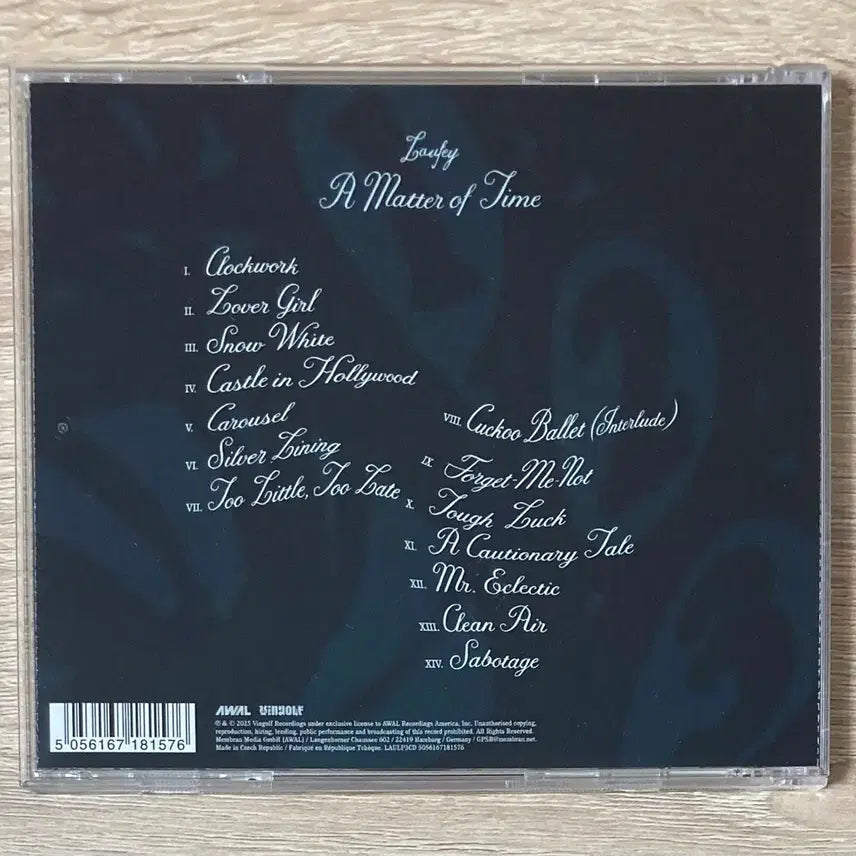 [BUNJANG] Laufey A Matter Of Time CD Jewel Case Version / 라이베이(Laufey) - A Matter Of Time CD (쥬얼반)