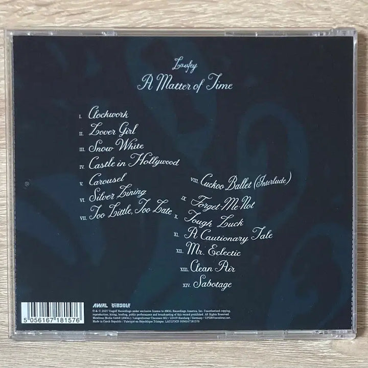 [BUNJANG] Laufey A Matter Of Time CD Jewel Case Version / 라이베이(Laufey) - A Matter Of Time CD (쥬얼반)