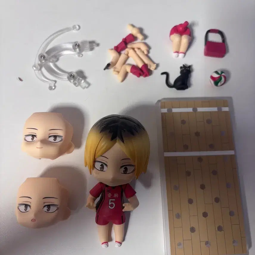 [BUNJANG] Kuroo Tetsurou Nendoroid Figure (Haikyuu!!) / 켄마 넨도 605 !!박스 없음!!