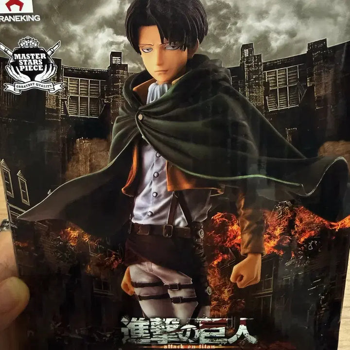 [BUNJANG] Levi Attack on Titan Figure and Maneuver Gear Set / 리바이 피규어 및 기동장치