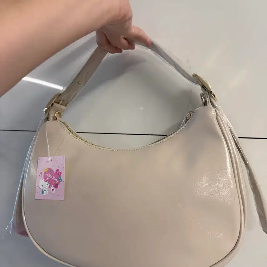 [BUNJANG] Hello Kitty Leather Shoulder Bag Crossbody Bag / 헬로키티 레더 숄더백 크로스백 가방
