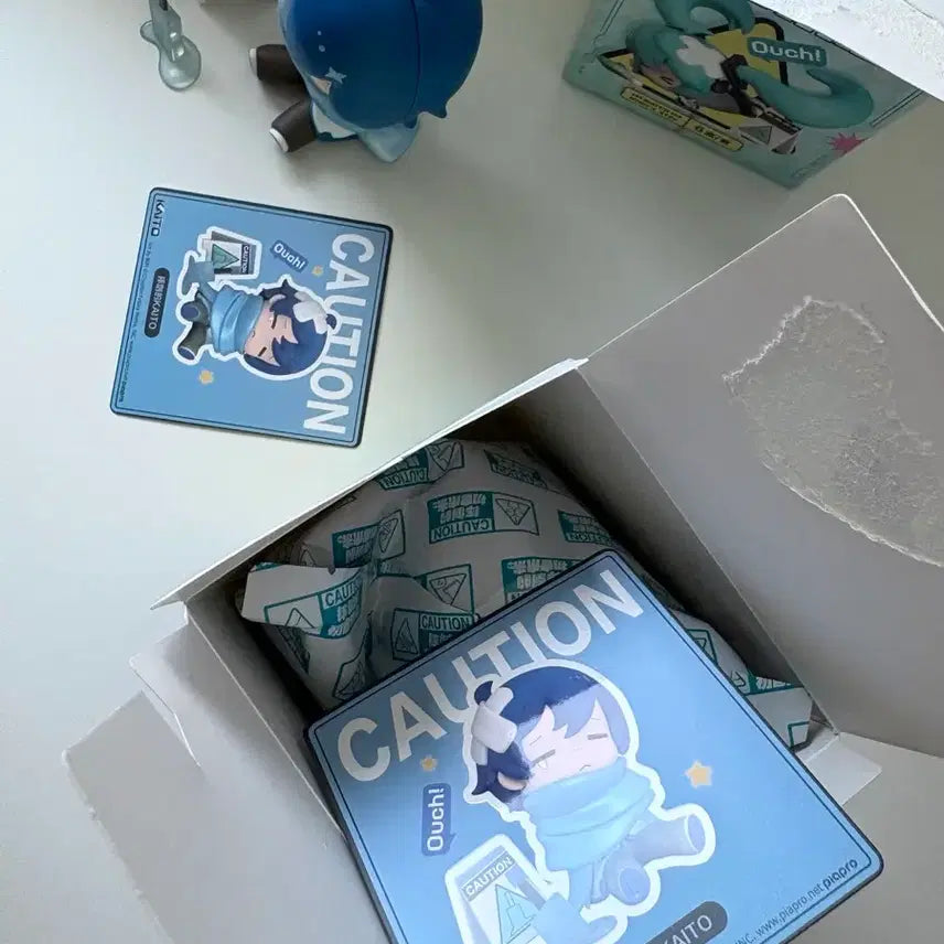 [BUNJANG] Kaito Koro Koro Gachapon Figure Vocaloid / [미개봉] 카이토 꽈당 피규어 보카로 보컬로이드
