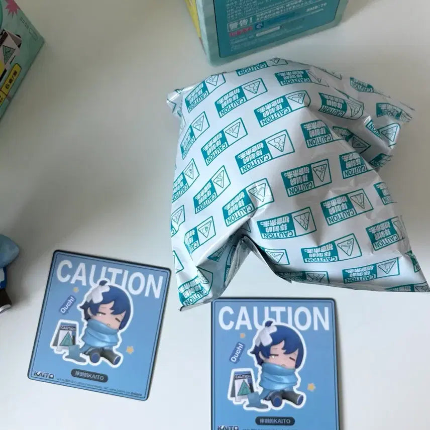 [BUNJANG] Kaito Koro Koro Gachapon Figure Vocaloid / [미개봉] 카이토 꽈당 피규어 보카로 보컬로이드