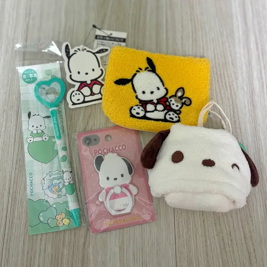 [BUNJANG] Sanrio Pochacco Pen Pouch Handkerchief Grip Tok Set (New, Sealed) / 산리오 정품 포차코 볼펜 파우치 손수건 그립톡 새상품 미개봉