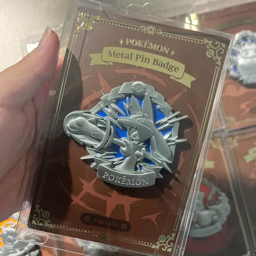 [BUNJANG] Limited Edition Pokémon Metal Badge / 한정판 실물깡패 포켓몬 메탈 뱃지