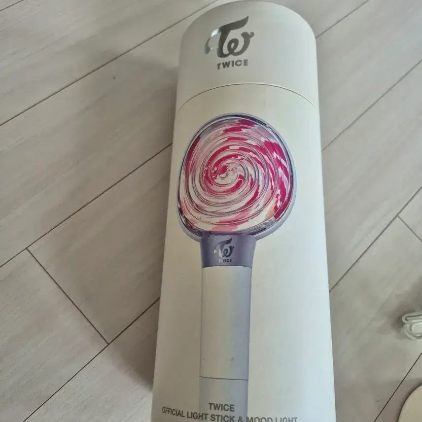 [BUNJANG] TWICE Official Lightstick Candy Bong / TWICE 공식 응원봉 캔디봉입니다.