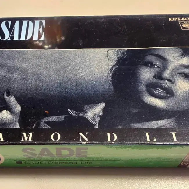 [BUNJANG] Sade Diamond Life Cassette Tape (Sealed) / 샤데이 SADE 샤드 카세트 테이프 샤디 샤데 Sade 미걔봉 Cassette Tape