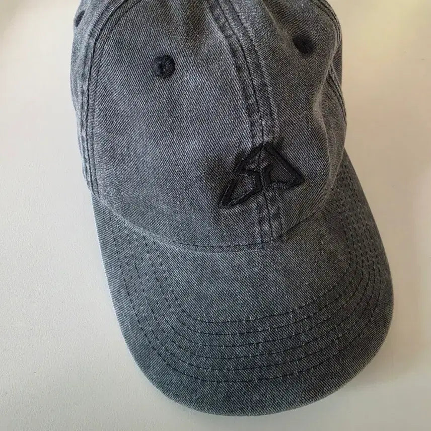 [BUNJANG] Day6 Sungjin 30 Baseball Cap / 데이식스 성진30 모자