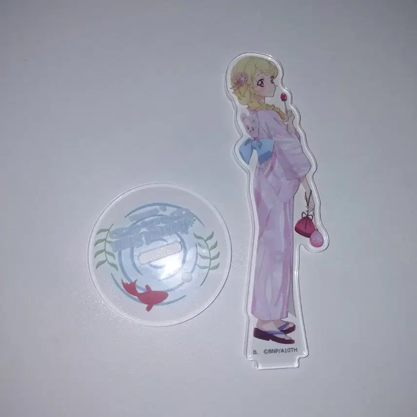 [BUNJANG] Aikatsu Ichigo Yukata Acrylic Stand / 아이카츠 이치고 유카타 아크릴 스탠드