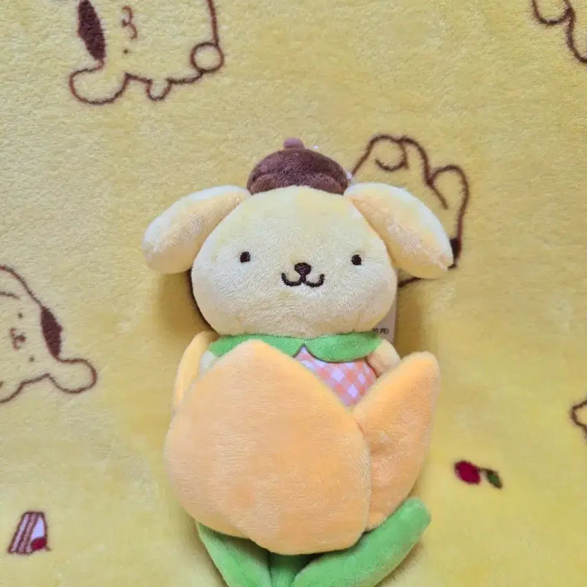 [BUNJANG] 2022 Sanrio Pompompurin Tulip Mascot Keychain Doll / 2022 산리오 폼폼푸린 튤립 마스코트 키링 인형