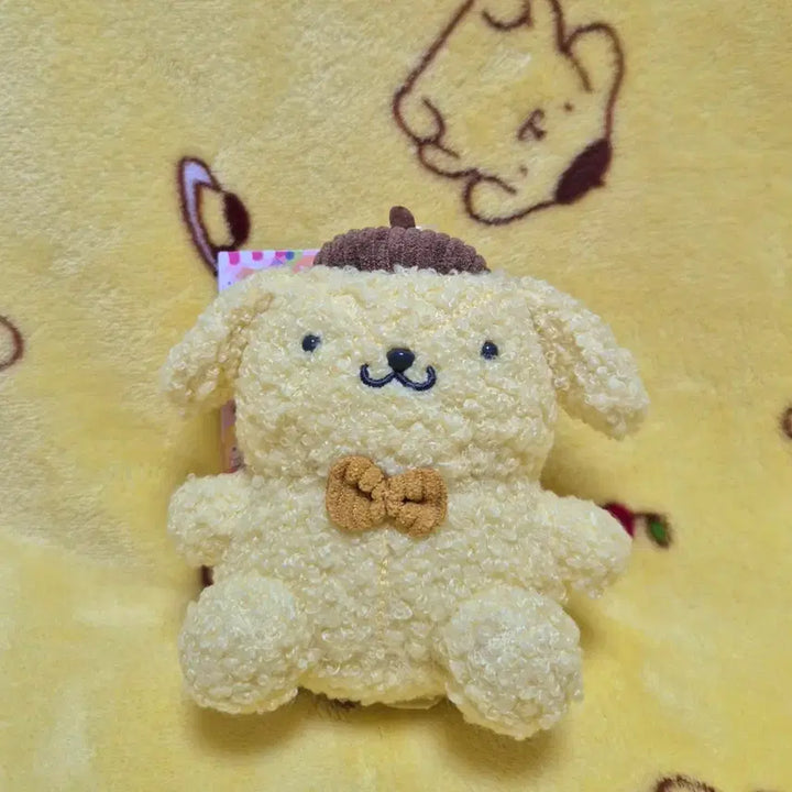 [BUNJANG] Sanrio Pompompurin Mascot Keyring Plush Doll / 2023 산리오 뽀글 가을 느낌 폼폼푸린 팬시샵 디자인 시리즈 마스코트 키링 인형