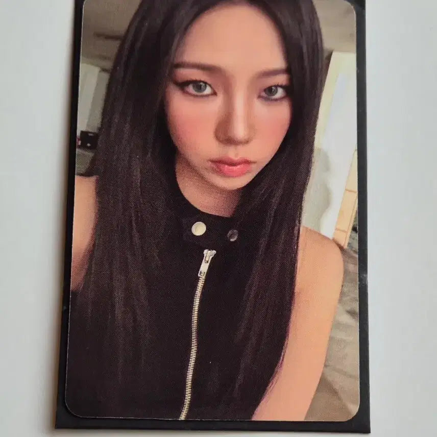 [BUNJANG] aespa Karina Lucky Draw Photocard (Concert Day 1) / 에스파 콘서트 첫콘 카리나 럭드 포카