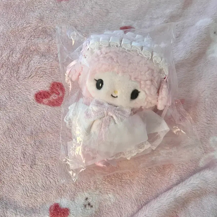 [BUNJANG] Sanrio White Frill Piano Mascot Plush / 산리오 화이트프릴 피아노 마스코트 인형