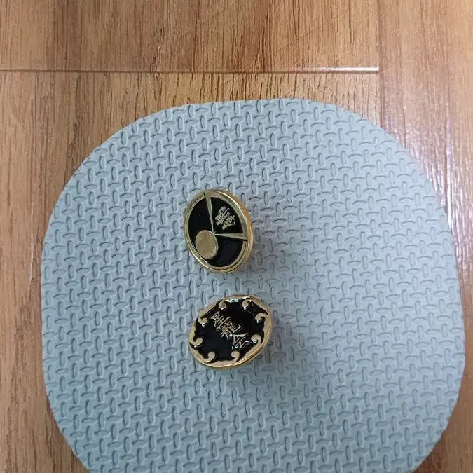 [BUNJANG] Yakuza (Ryu Ga Gotoku) Fan Art Enamel Pin Set / 용과 같이 동인굿즈뱃지