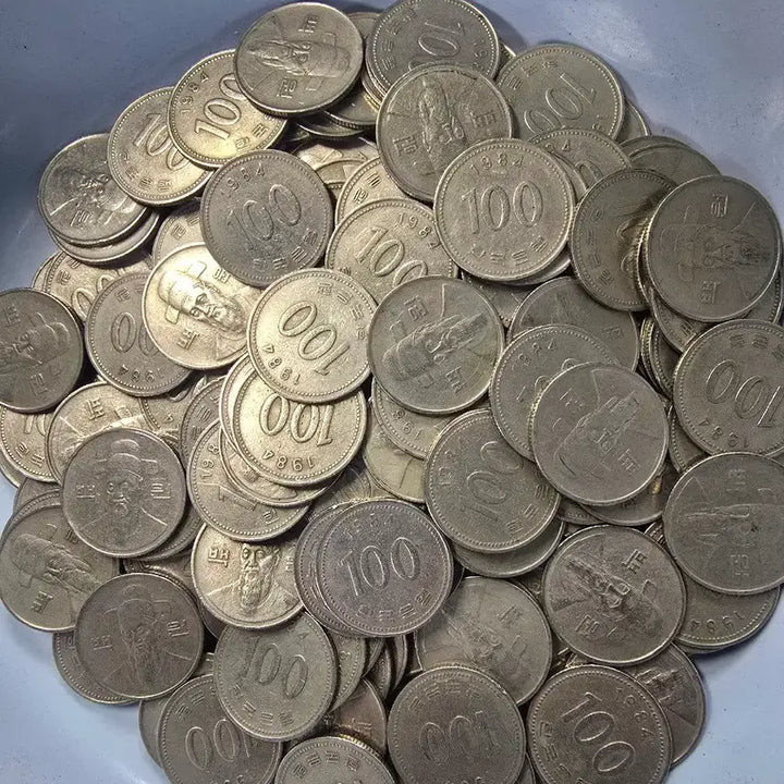 [BUNJANG] 1984 100 Won Coin Rolls (4 Rolls, 200 Coins) / 1984년 100원 동전 4롤 200개