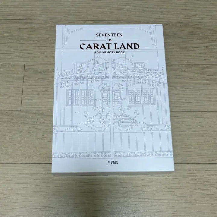 [BUNJANG] SEVENTEEN 2018 Caratland Photobook / 세븐틴 2018 캐럿랜드 메모리북