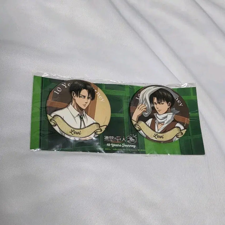 [BUNJANG] Attack on Titan Levi 10th Anniversary Limited Edition Tin Badge Bundle Set / [미개봉] 진격의 거인 리바이 10주년 기념 한정 캔뱃지 일괄 코단샤 정품
