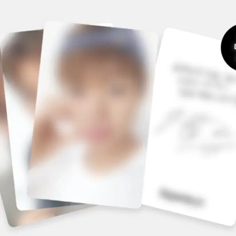 [BUNJANG] Park Jihoon Superdry Photocard Set (3 Types) / 슈퍼드라이 박지훈 포카 3종 반택무배