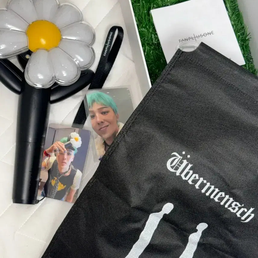 [BUNJANG] G-Dragon Official Lightstick Full Set + Fanclub Zone Photocard / 지드래곤 공식 응원봉 풀세트 + 팬클럽존 포카