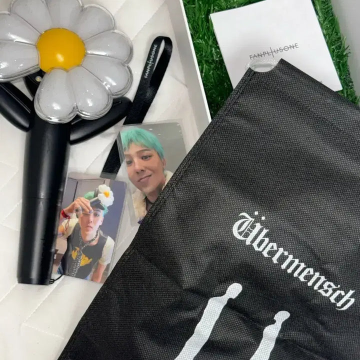 [BUNJANG] G-Dragon Official Lightstick Full Set + Fanclub Zone Photocard / 지드래곤 공식 응원봉 풀세트 + 팬클럽존 포카