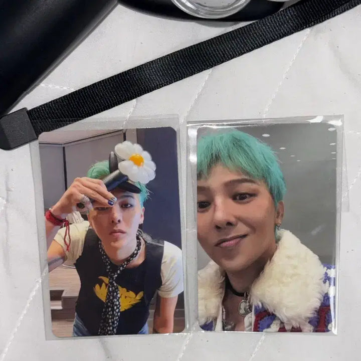 [BUNJANG] G-Dragon Official Lightstick Full Set + Fanclub Zone Photocard / 지드래곤 공식 응원봉 풀세트 + 팬클럽존 포카