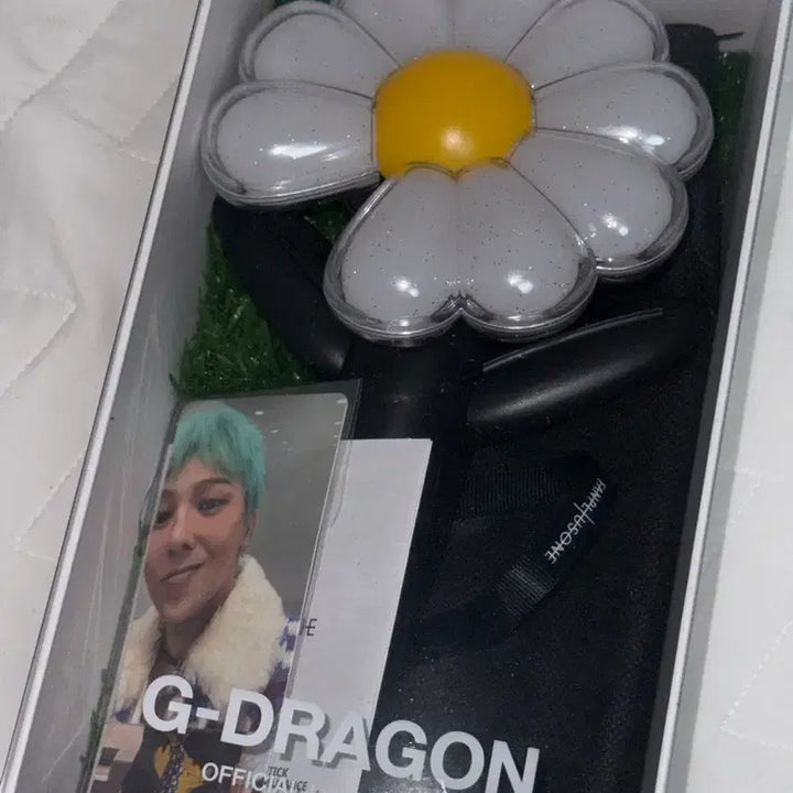[BUNJANG] G-Dragon Official Lightstick Full Set + Fanclub Zone Photocard / 지드래곤 공식 응원봉 풀세트 + 팬클럽존 포카