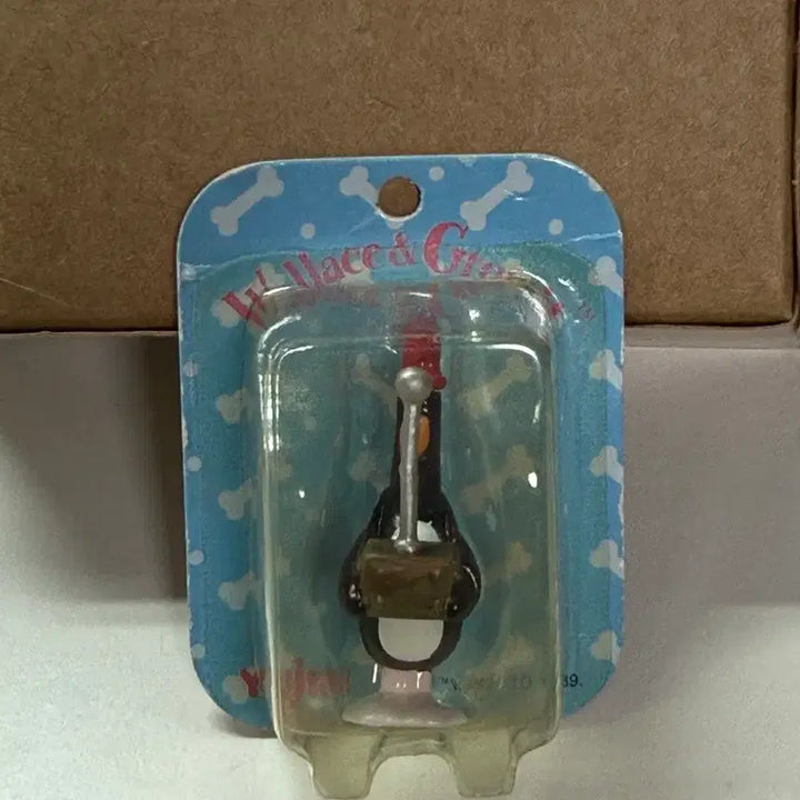 [BUNJANG] Wallace &amp; Gromit Eugine Mini Figures Set of 4 (Vintage) / 빈티지) 월레스와 그로밋 유진미니 피규어 4종