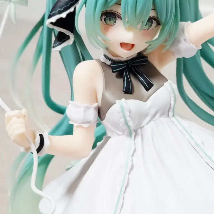[BUNJANG] Hatsune Miku 2025 Birthday Figure / 하츠네미쿠 2025 생일 피규어