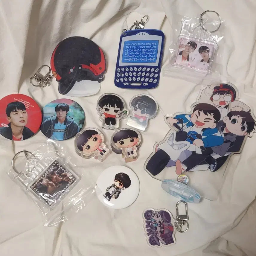[BUNJANG] Weak Hero Goods (Suho, Si-eun Focus) / 약한영웅 비공식 굿즈 판매 수호시은 위주
