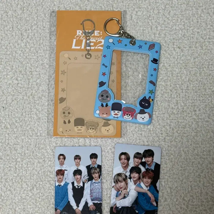 [BUNJANG] RIIZE Japan Fanmeeting Photocard Holder &amp; Group Photocard Bundle Set / 라이즈 일본 팬미팅 퇴장 포카홀더 홀투어 단체 포토카드 일괄 양도