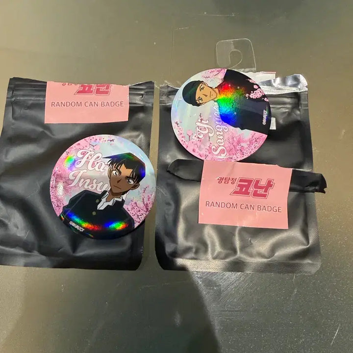 [BUNJANG] Detective Conan Cherry Blossom Edition Random Can Badge / 벚꽃 에디션 명탐정 코난 뱃지