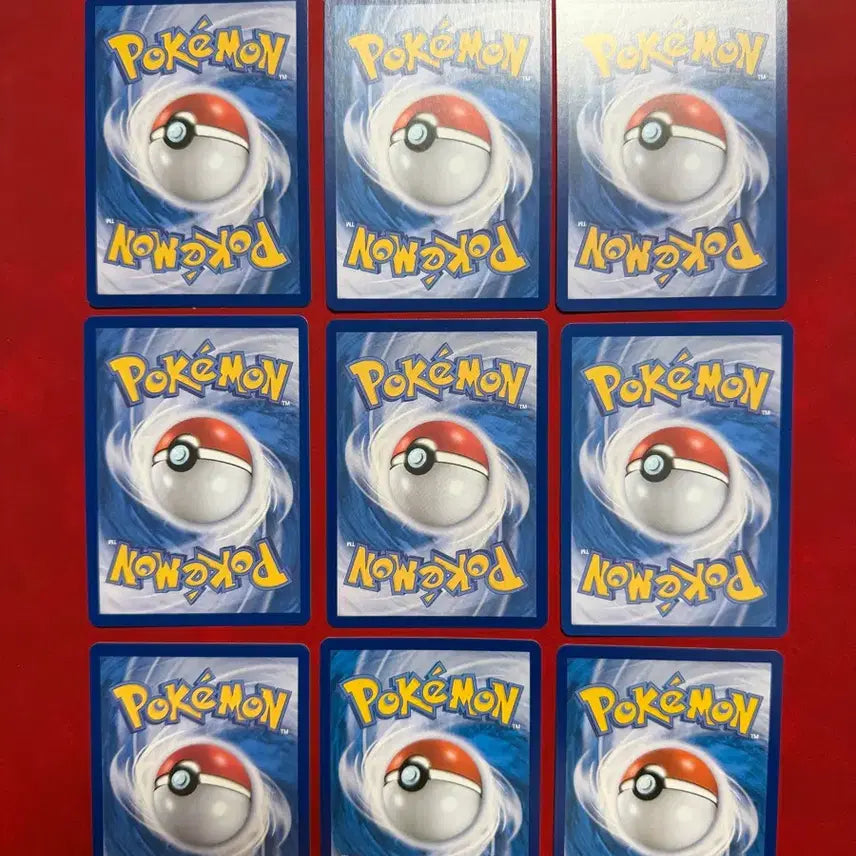 [BUNJANG] Pokemon Card Bundle - 27 Unique Cards (Including Riolu, Munna, Patrat) / 귀여운 포켓몬 카드 27장 묶음 (리오르, 몽나, 파르빗 등) 무중복