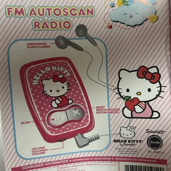 [BUNJANG] Vintage Hello Kitty Auto Scan Radio / [고전/급처] 헬로키티 레트로 오토스캔 FM 라디오 이어폰 세트 (소품용)