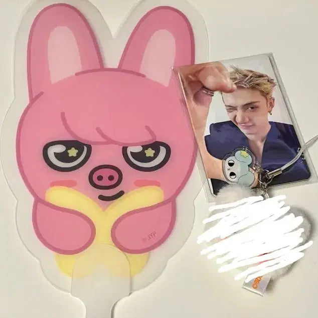 [BUNJANG] Stray Kids SKZOO Run.wav Concert Photocard Set (7 Cards) + Fan / 스키즈 런잇콘 막첫 8/1 콘서트 입장 기프트 포카 7장 돼끼부채