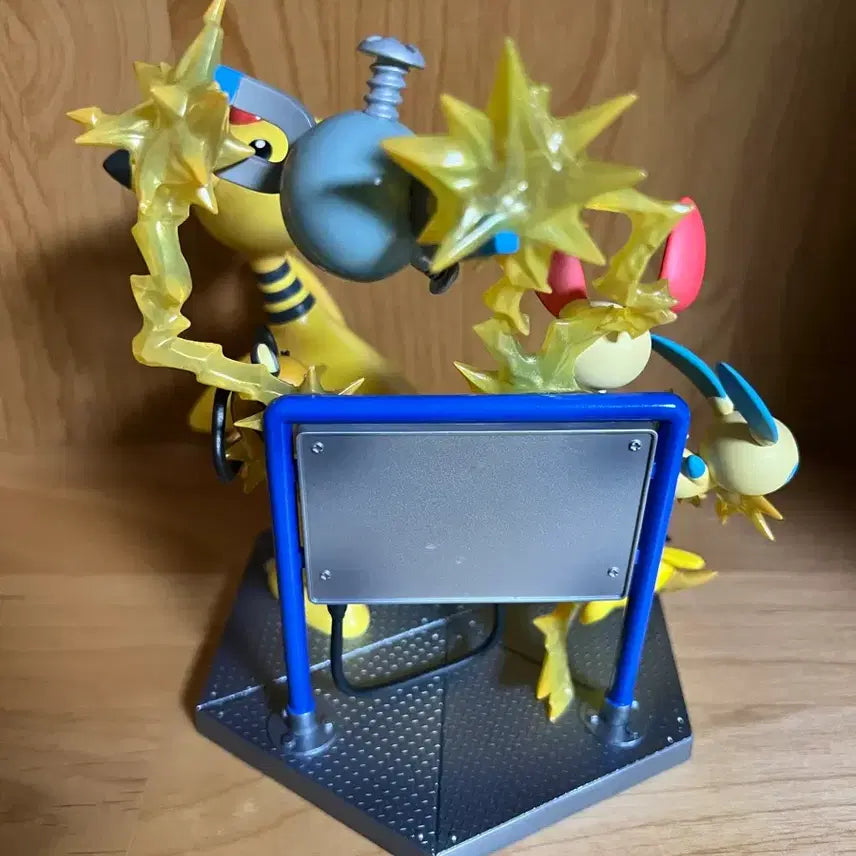 [BUNJANG] Megahouse GEM Pokemon Electric Type Series Pikachu &amp; Lanturn Figure Set with Special Edition Bonus / 택포18) 메가하우스 gem 포켓몬스터 전기 타입 시리즈 피카츄 전룡 피규어 특전 포함