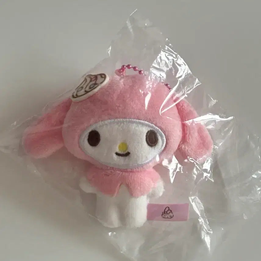 [BUNJANG] Sanrio My Melody Whipped Cream Doll Keychain Gacha Retro / 산리오 마이멜로디 휘핑크림 인형 키링 가챠 고전