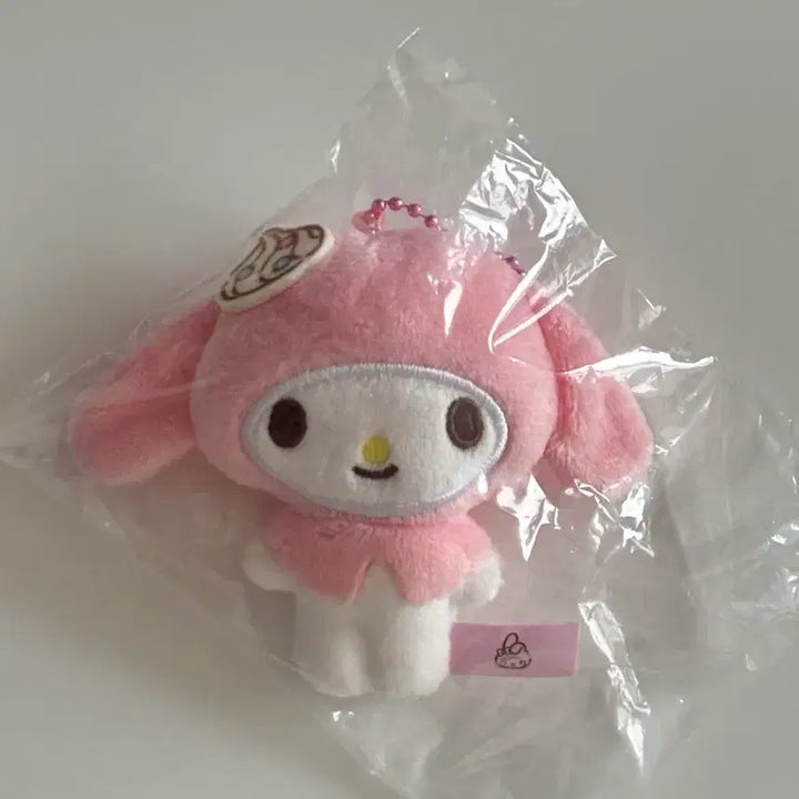 [BUNJANG] Sanrio My Melody Whipped Cream Doll Keychain Gacha Retro / 산리오 마이멜로디 휘핑크림 인형 키링 가챠 고전