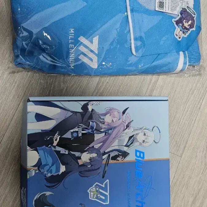 [BUNJANG] Blue Archive "Golden Festival" Memorial Set &amp; Yuuka Tracksuit (XL) / 블루아카이브 황륜대제 메모리얼세트 &amp; 유우카체육복(XL)