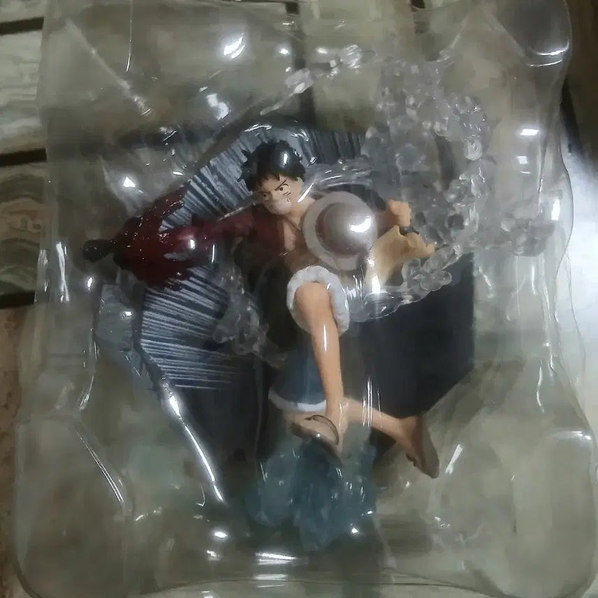 [BUNJANG] Figuarts ZERO One Piece Monkey D. Luffy Red Hawk Figure / 피규어아츠 ZERO 원피스 몽키 D. 루피 레드 호크 피규어 판매합니다.인형뽑기로 획득한 제품이고, 구성품과 박스 모두 있습니다.피규어 상태는 사진으로 확인 부탁드립니다.박스