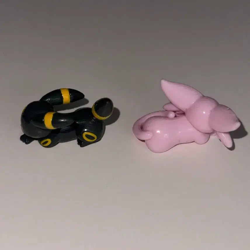 [BUNJANG] Pokemon Eevee &amp; Umbreon Bath Bomb Figure Set / 포켓몬스터 에브이 블래키 입욕제 바스볼 피규어 미니
