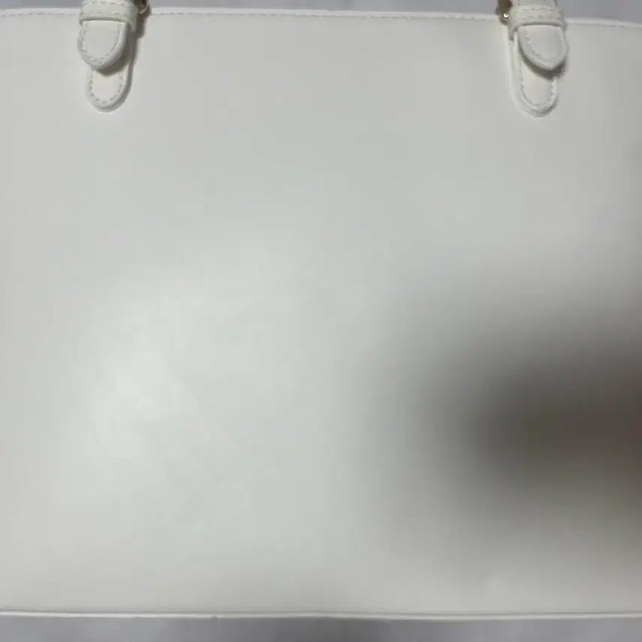 [BUNJANG] Fuyuneko Victoria White Ita Bag / 후유네코 빅토리아 화이트 이타백