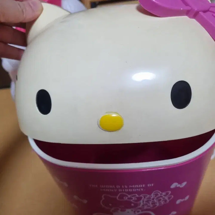 [BUNJANG] Hello Kitty 2014 Storage Box / 2014년 헬로키티 수납함 휴지통