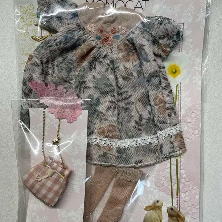 [BUNJANG] Momocat Blythe Japanese Artist Dress Set / 브라아스 일본작가 원피스