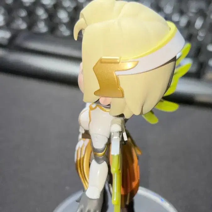 [BUNJANG] Popmart Overwatch Mercy Figure / 팝마트 오버워치 피규어 메르시
